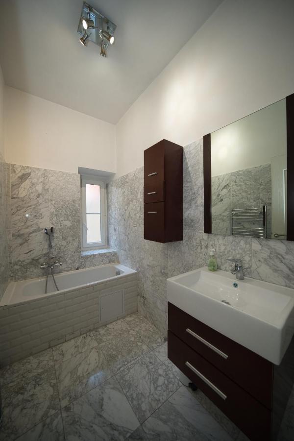 Lusso 5 Beds Central Apartment Nizza Kültér fotó