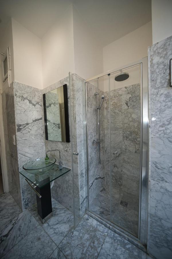Lusso 5 Beds Central Apartment Nizza Kültér fotó
